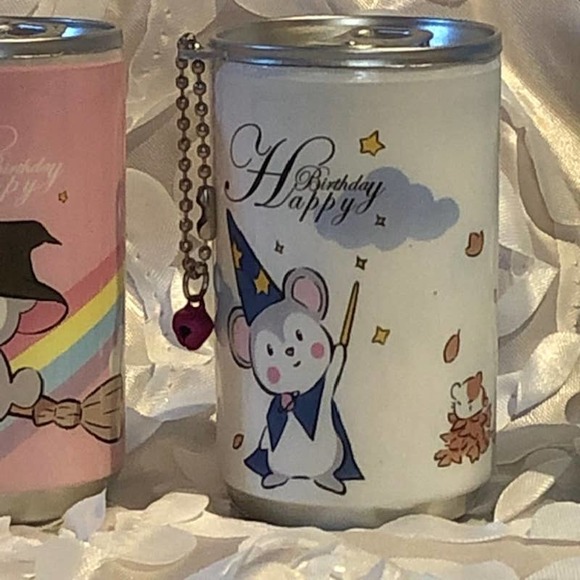 Set of 4 Mouse Design Mini Travel Wet Wipes in a Can With Keychain and Bell - Picture 5 of 7